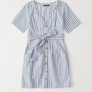 Abercrombie and Fitch tie front Dress